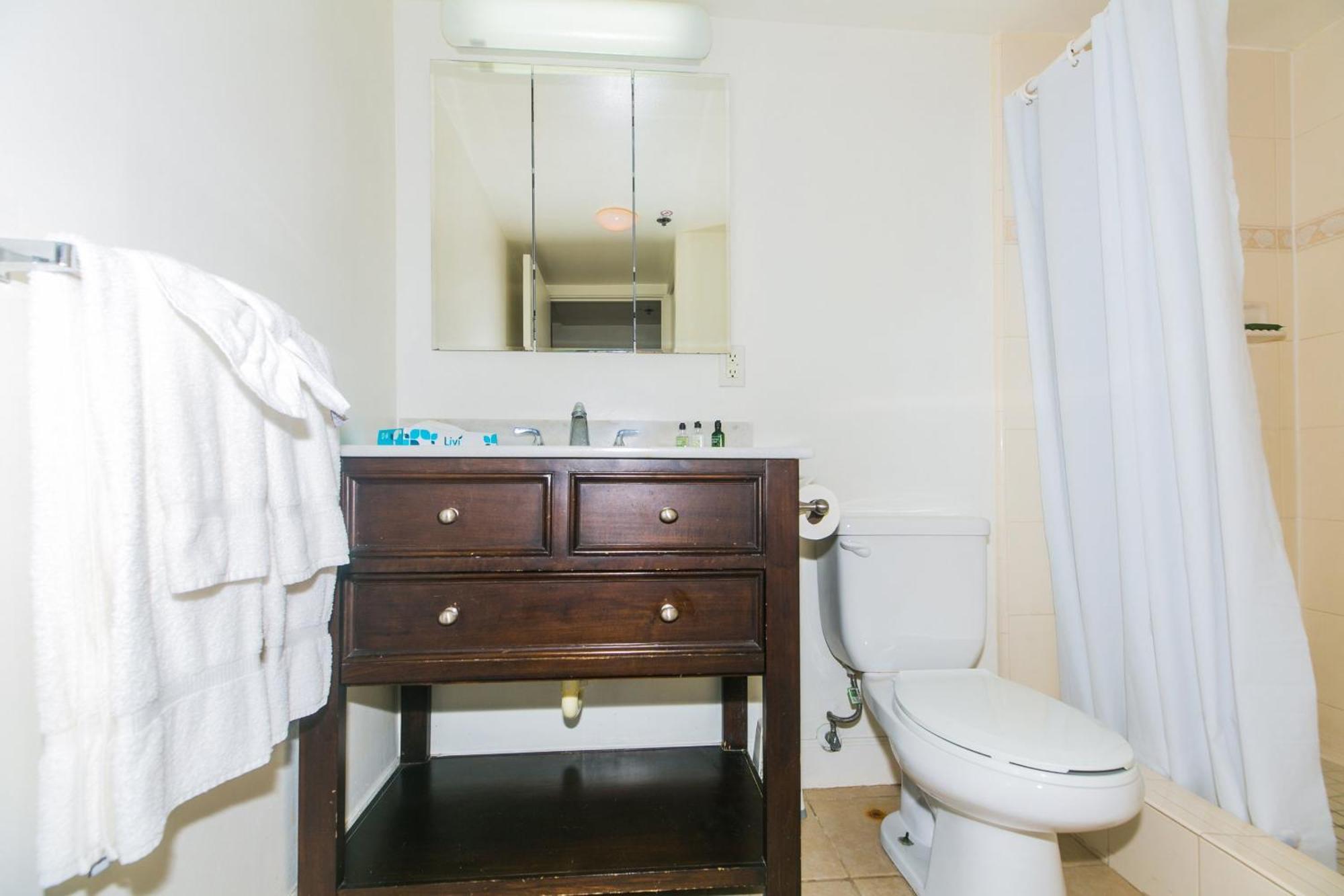 Appartamento Ilikai Tower 1127 Yacht Harbor View 1Br Honolulu Esterno foto