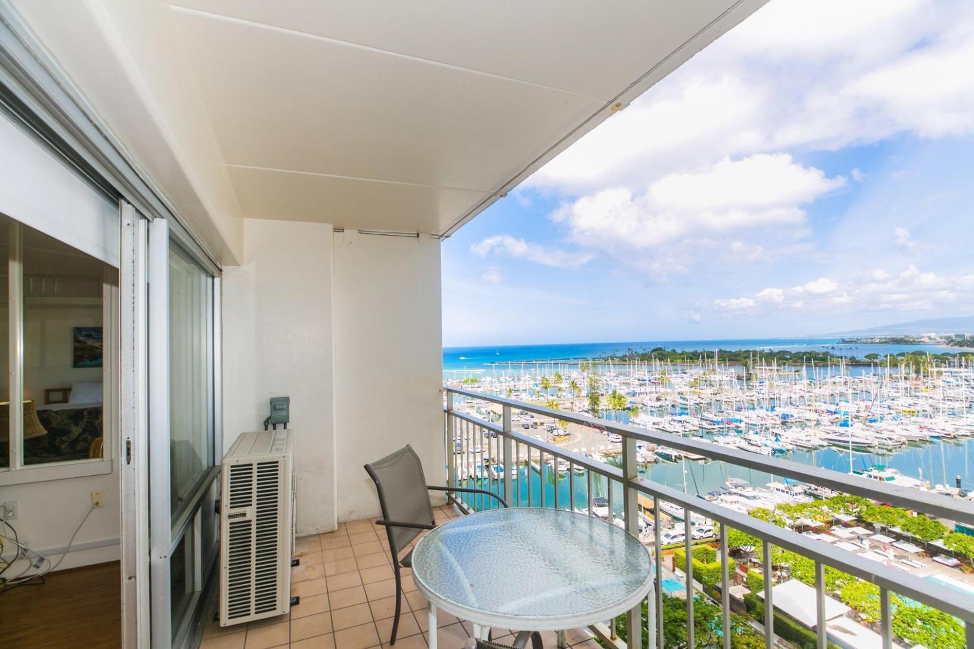 Appartamento Ilikai Tower 1127 Yacht Harbor View 1Br Honolulu Esterno foto