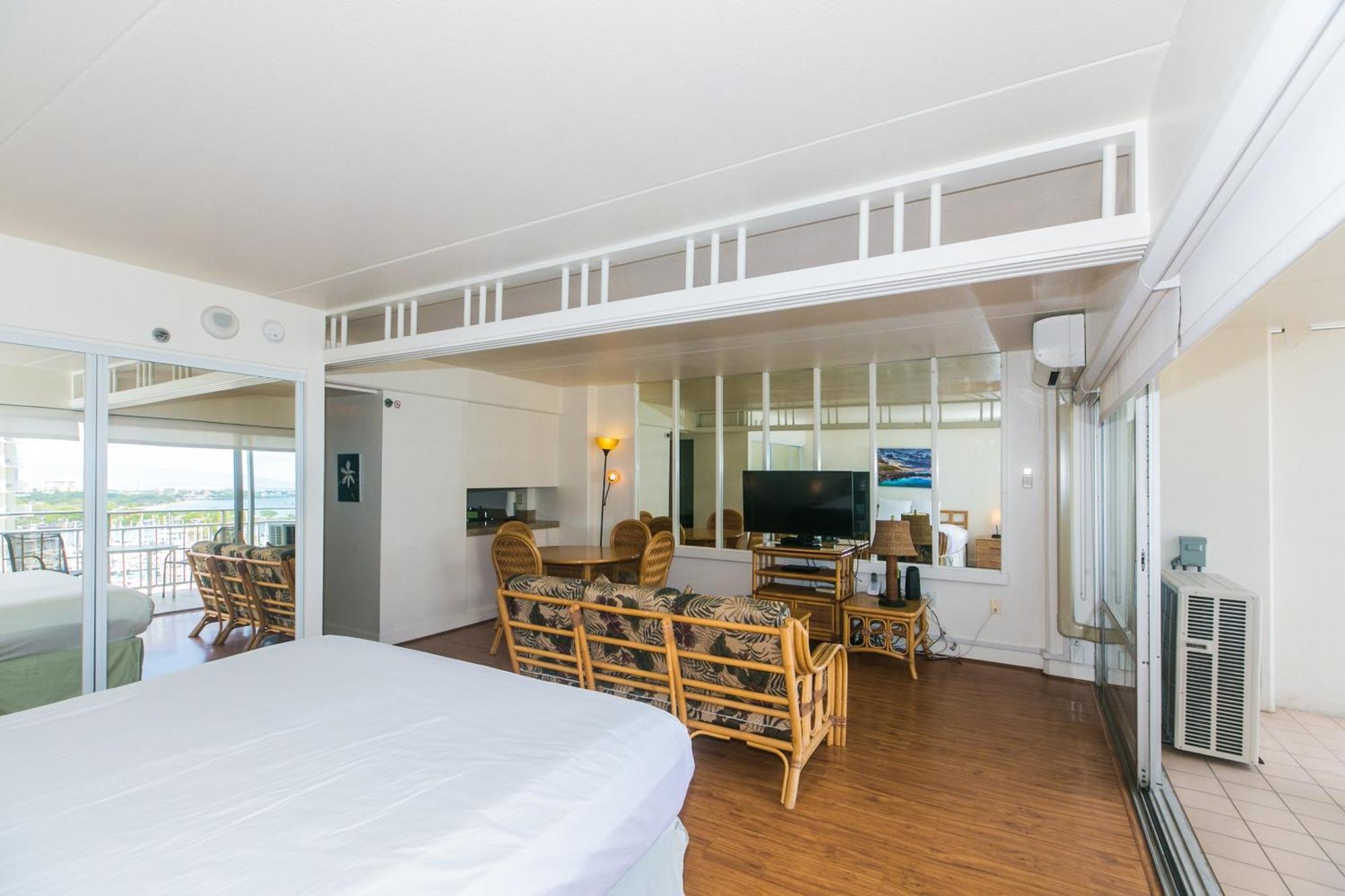 Appartamento Ilikai Tower 1127 Yacht Harbor View 1Br Honolulu Esterno foto
